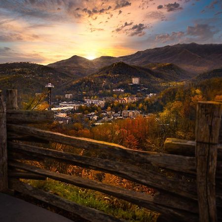 Glori'S Retreat, Game Room, 1089 Of Free Attraction Tickets For Each Paid Day, Dollywood And More Пиджен Фордж Екстериор снимка